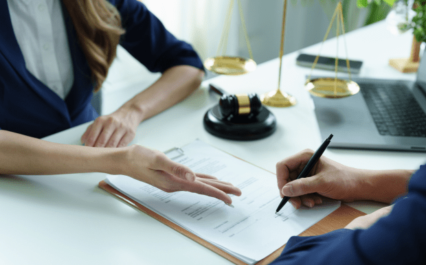 選擇完美原子筆的指南 - 美在台灣 美麗研究室 在選擇原子筆時,考慮場合、材質和筆芯類型是至關重要的。本指南將幫助您為不同情況選擇最合適的原子筆。 客製 - 美在台灣 美麗研究室 選擇完美原子筆的指南